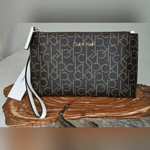 NWT Calvin Klein Logo Wristlet